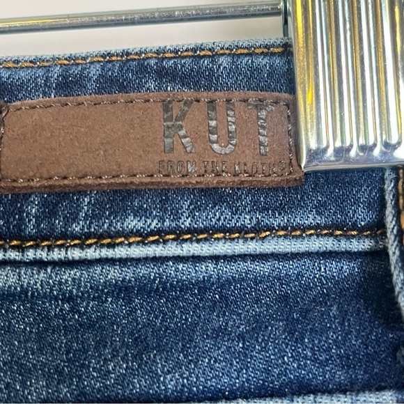 KUT from the Kloth Boyfriend Jeans – Mid Wash – Size 6 - Picture 7 of 10